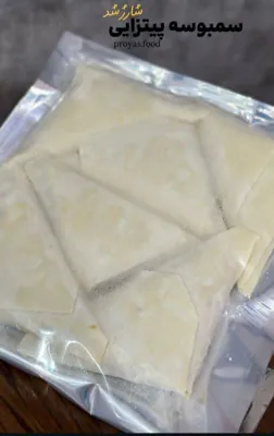 سمبوسه پرویاس&nbsp;با مواد اولیه تازه و کیفیت بالا آماده می‌شود. این محصول گزینه‌ای مناسب برای میان‌وعده یا پذیرایی بوده و در کمترین زمان آماده مصرف است.