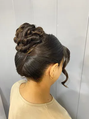 سالن زیبایی در آتیشگاه 