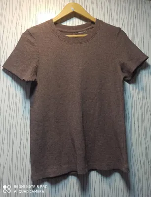 تیشرت زنانه وارداتی در اصفهان 