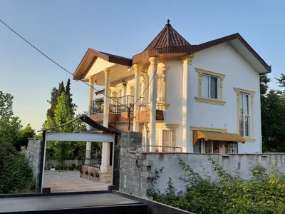 نمای ورودی ویلا