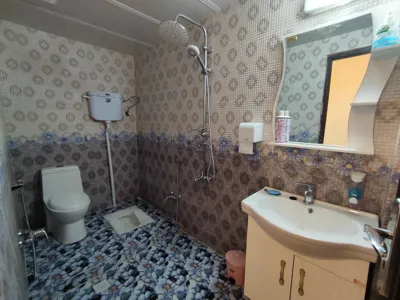 حمام و سرویس بهداشتی بالا