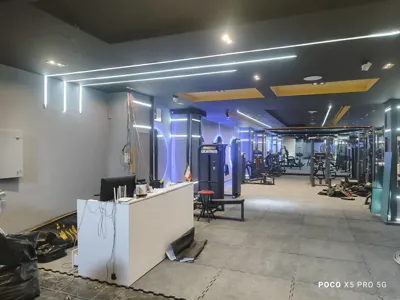 طراحی فضا لاینر نوری مدرن در بهارستان