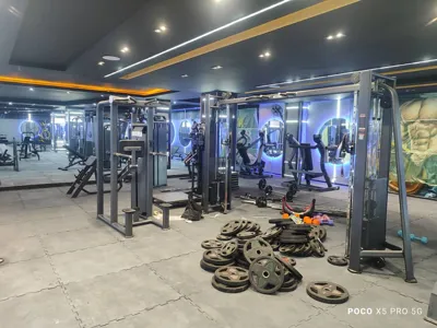 لاینرنوری سبک مدرن در بهارستان 