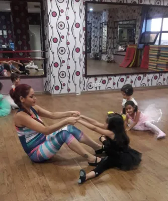 آموزش رقص محلی در شرق تهران 