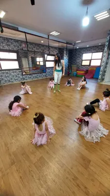 رقص ایرانی و خارجی در شرق تهران 