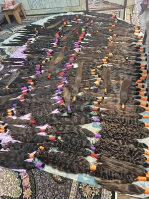 خرید مو در اصفهان