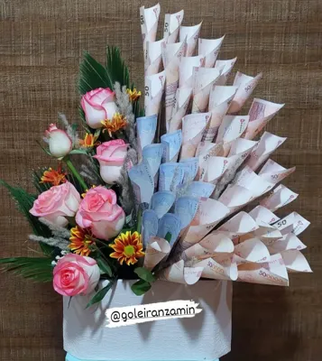 تزئتین پول با گل