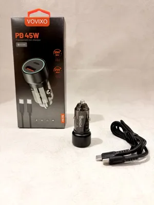 شارژر فندکی VOVIXO
 تعداد درگاه ورودی : 2عدد
 1عدد یو اس بی و یک عدد پی دی
 قدرت خروجی کلی : 45W 
قابلیت شارژ دو دستگاه به صورت همزمان قابلیت تشخیص خودکار شدت جریان موردنیاز برای شارژ هر دستگاه