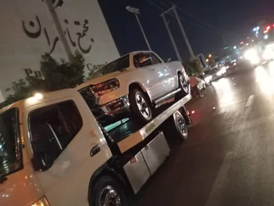 خودرو بر در قم