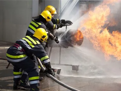 &nbsp;لباس کار در اصفهان&nbsp;