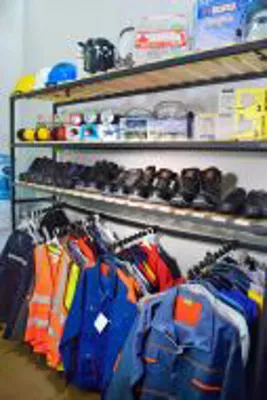 &nbsp;لباس کار در اصفهان&nbsp;