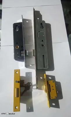 خرید یراق آلات پنجره دوجداره دز اصفهان