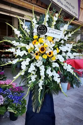 گل فروشی در پارک مطهری کرمان