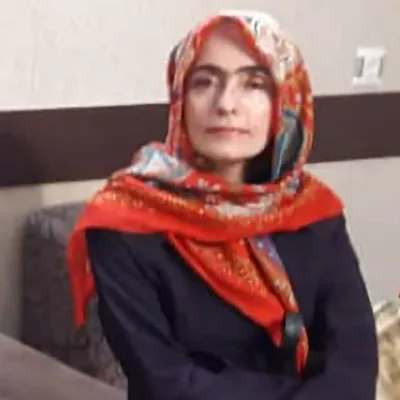 مهسا نادری مهابادی