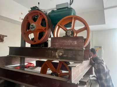 آسانسور بین پله در اصفهان