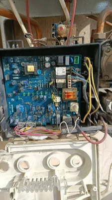 رفع ایراد برد و راه اندازی آنها

&nbsp;نصب و تعمیر پکیج و کولرگازی در تهرانپارس