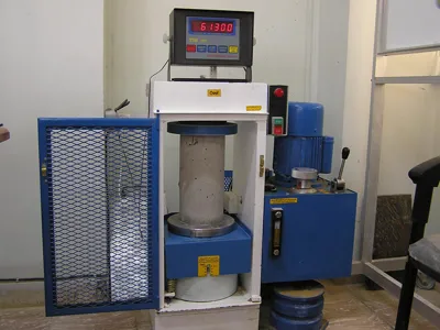 آزمایشگاه بتن و میلگرد در شرق تهران