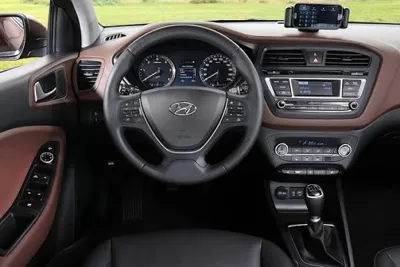 تعمیر تخصصی داشبورد هیوندای I20 در تهران