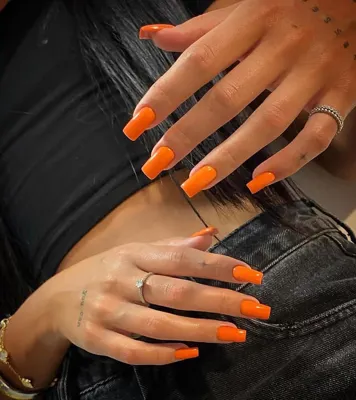 سالن کاشتن ناخن