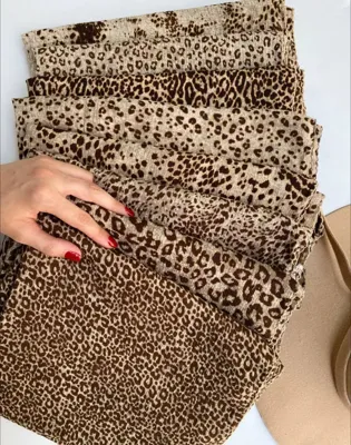 شال پلنگی نخی

قیمت ۲۹۰٫۰۰۰ت