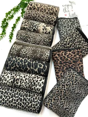 شال پلنگی لمه دار&nbsp;

قیمت ۴۲۰٫۰۰۰ت