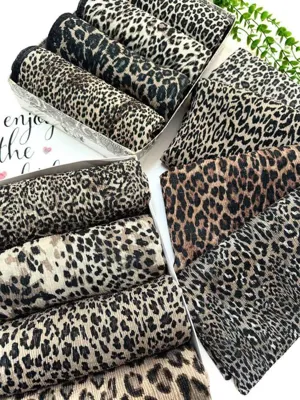 شال پلنگی لمه دار&nbsp;

قیمت ۴۲۰٫۰۰۰ت