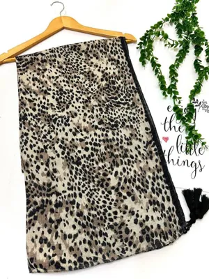 شال پلنگی لمه دار&nbsp;

قیمت ۴۲۰٫۰۰۰ت