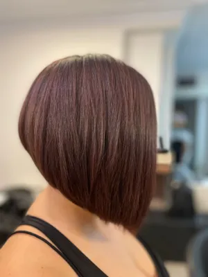 خدمات تخصصی ناخن و مو