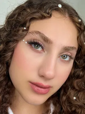 خدمات تخصصی ناخن و مو