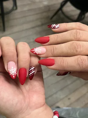 خدمات تخصصی ناخن و مو