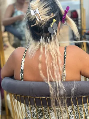 خدمات تخصصی ناخن و مو