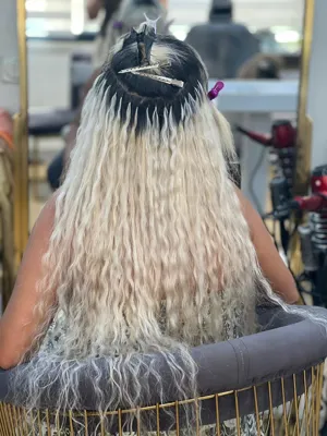 خدمات تخصصی ناخن و مو