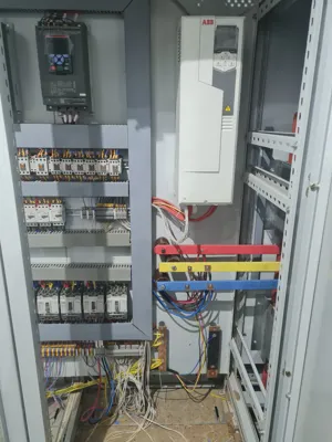 مونتاژ تابلو برق صنعتی در شرق تهران