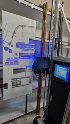 چاپ نقشه فرودگاه بین المللی امام خمینی بر روی شیشه نشکن