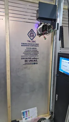 چاپ لوگو روی شیشه در تهران