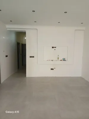 اجرای درب پلی وود در اصفهان