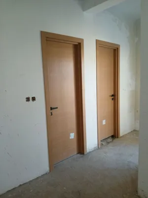 طراحی درب پلی وود در اصفهان