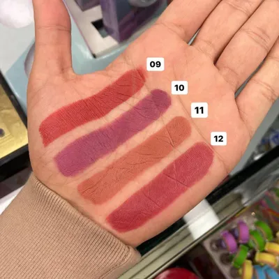 رژ جامد دیویو