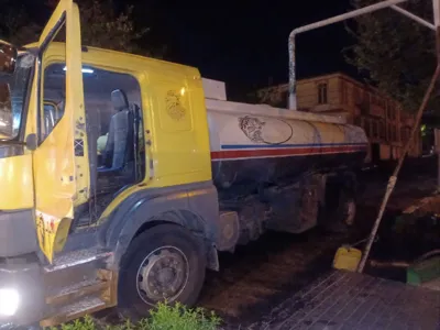 آبرسانی با تانکر در غرب تهران