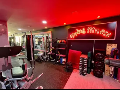 باشگاه بدنسازی بانوان و برنامه تمرینی حرفه ایی در عظیمیه کرج