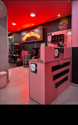 باشگاه بدنسازی بانوان و برنامه تمرینی حرفه ایی در عظیمیه کرج