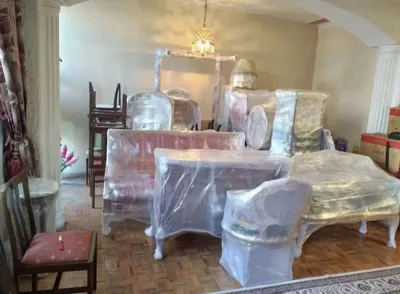 بسته‌بندی وسایل حساس منزل توسط تیم ظریفان بار