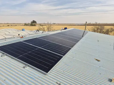 اجرا و نصب تجهیزات خورشیدی