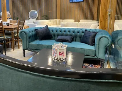 مبل و لوستر صادقی