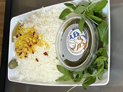 سفارش چلو قرمه سبزی در شاهین شهر