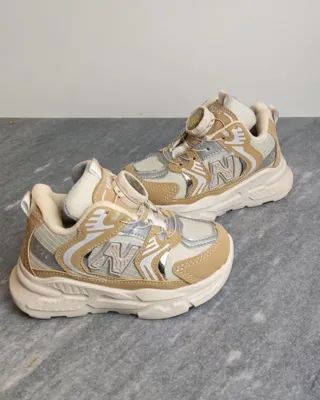 خرید کفش در اردکان