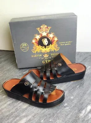 خرید کفش در اردکان