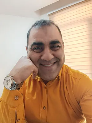 محمد علی زاده گماری  (کارشناس فروش آینوتی)