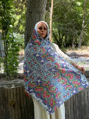 شال و روسری زنانه در اصفهان
