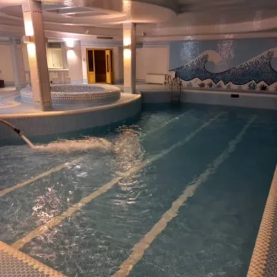 تانکر آب رسانی استخر در تهران&nbsp;